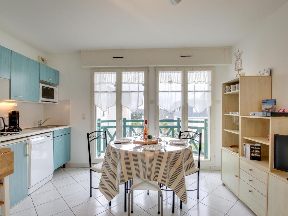 Des Tennis-1 By Interhome